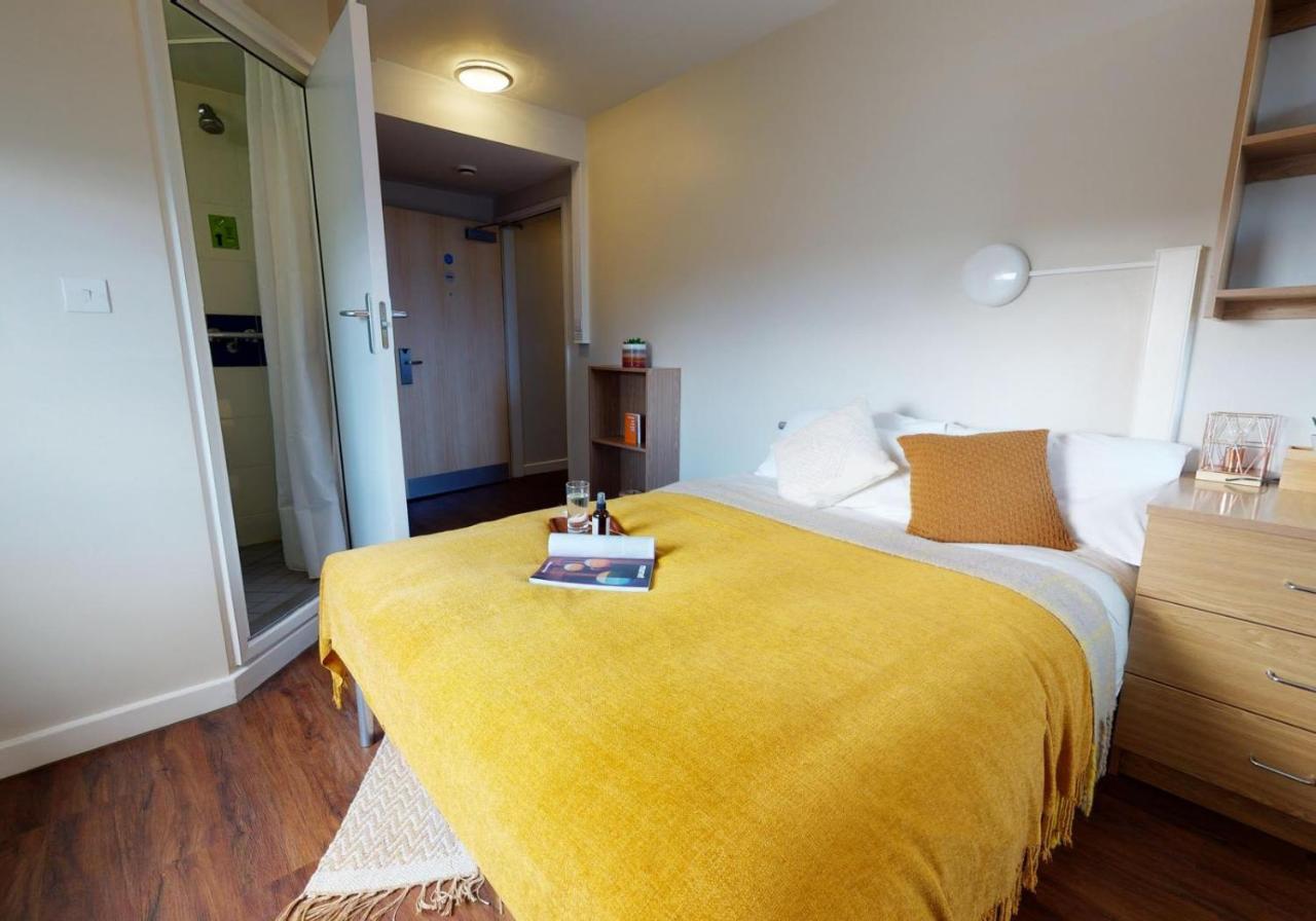 Private Bedrooms With Shared Kitchen And Studios At Iq Tufnell House In London Exteriör bild